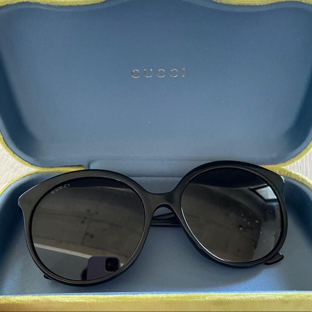 Gucci Sunnies